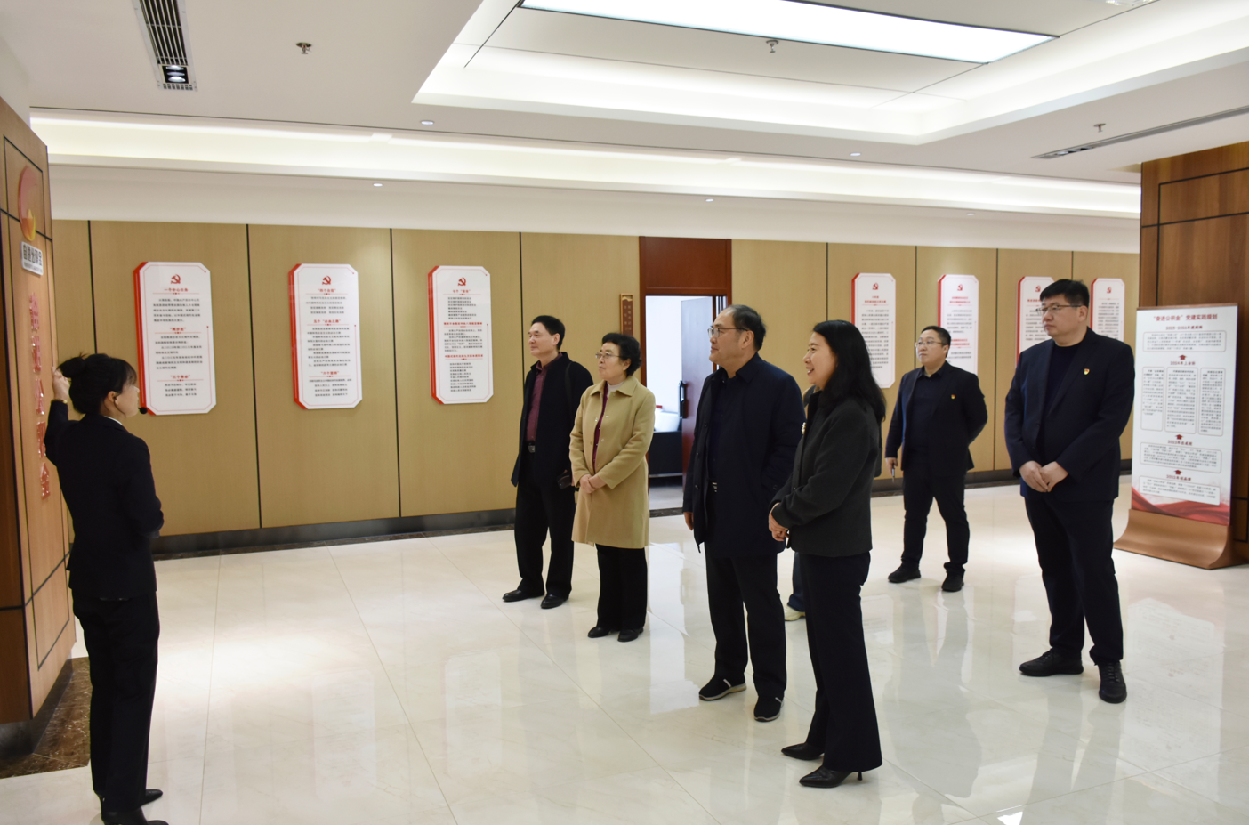 《住房公积金研究》编辑部、浙江省房地产业协会住房公积金和房改研究分会到保定市住房公积金管理中心开展调研交流